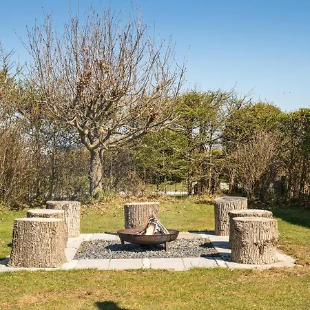 Σπίτι διακοπών Three-bedroom In *