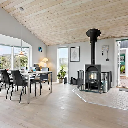 Nyaraló Three-bedroom In