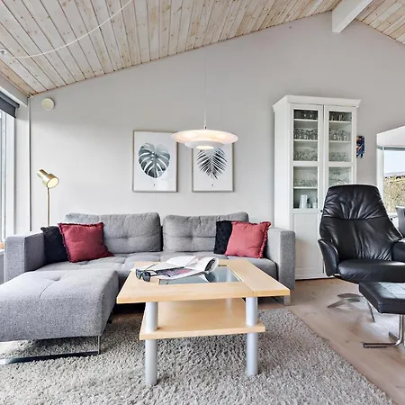Three-bedroom In Σπίτι διακοπών Glesborg