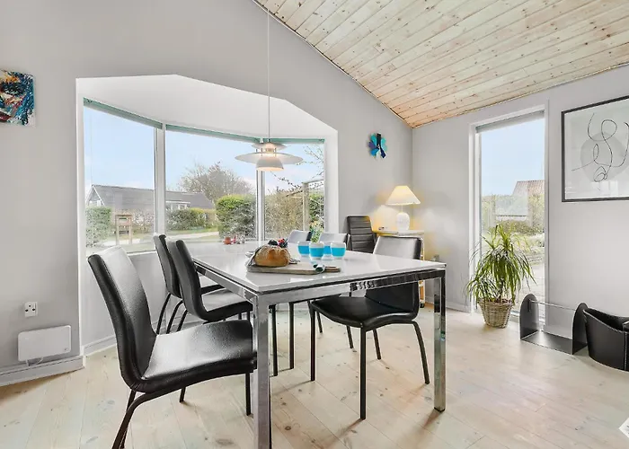 Three-bedroom In Tatil Evi *